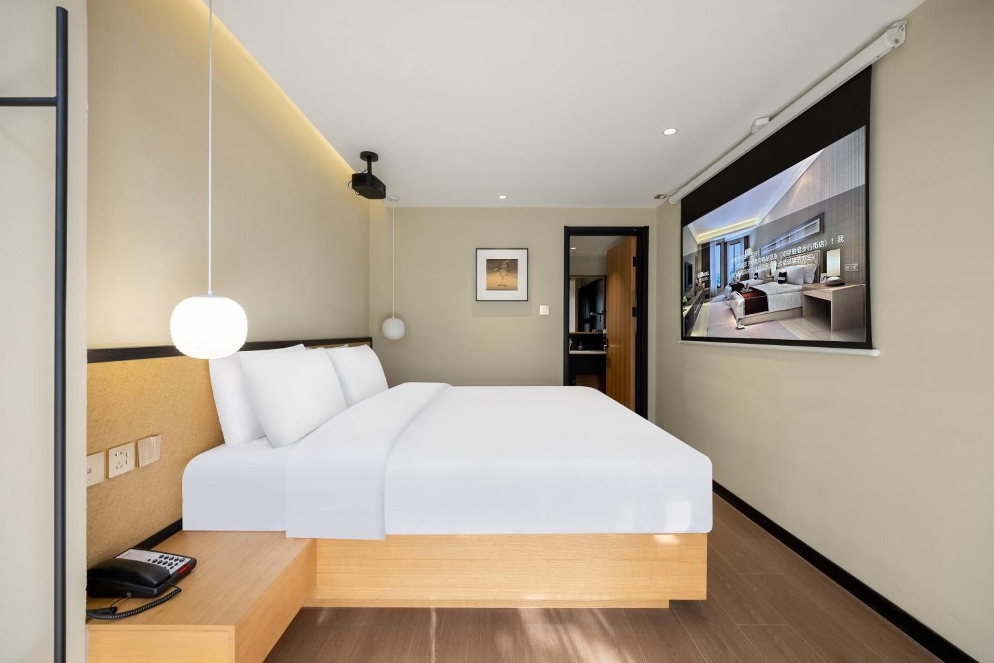 Beijing Tangfu Nanluoguxiang Wang Fu Jing Forbidden City Snack Street Hotel,1 Stop Walking To Airport Express,3 Stop To Tiananmen&Free Laundry Dry Service &Professional Free Tour Ticket Service With English Speaking Staff Exteriör bild