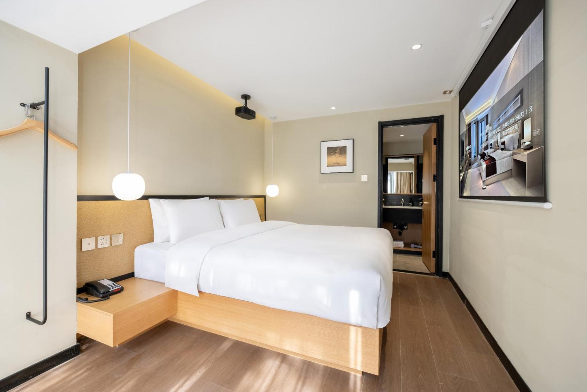 Beijing Tangfu Nanluoguxiang Wang Fu Jing Forbidden City Snack Street Hotel,1 Stop Walking To Airport Express,3 Stop To Tiananmen&Free Laundry Dry Service &Professional Free Tour Ticket Service With English Speaking Staff Exteriör bild