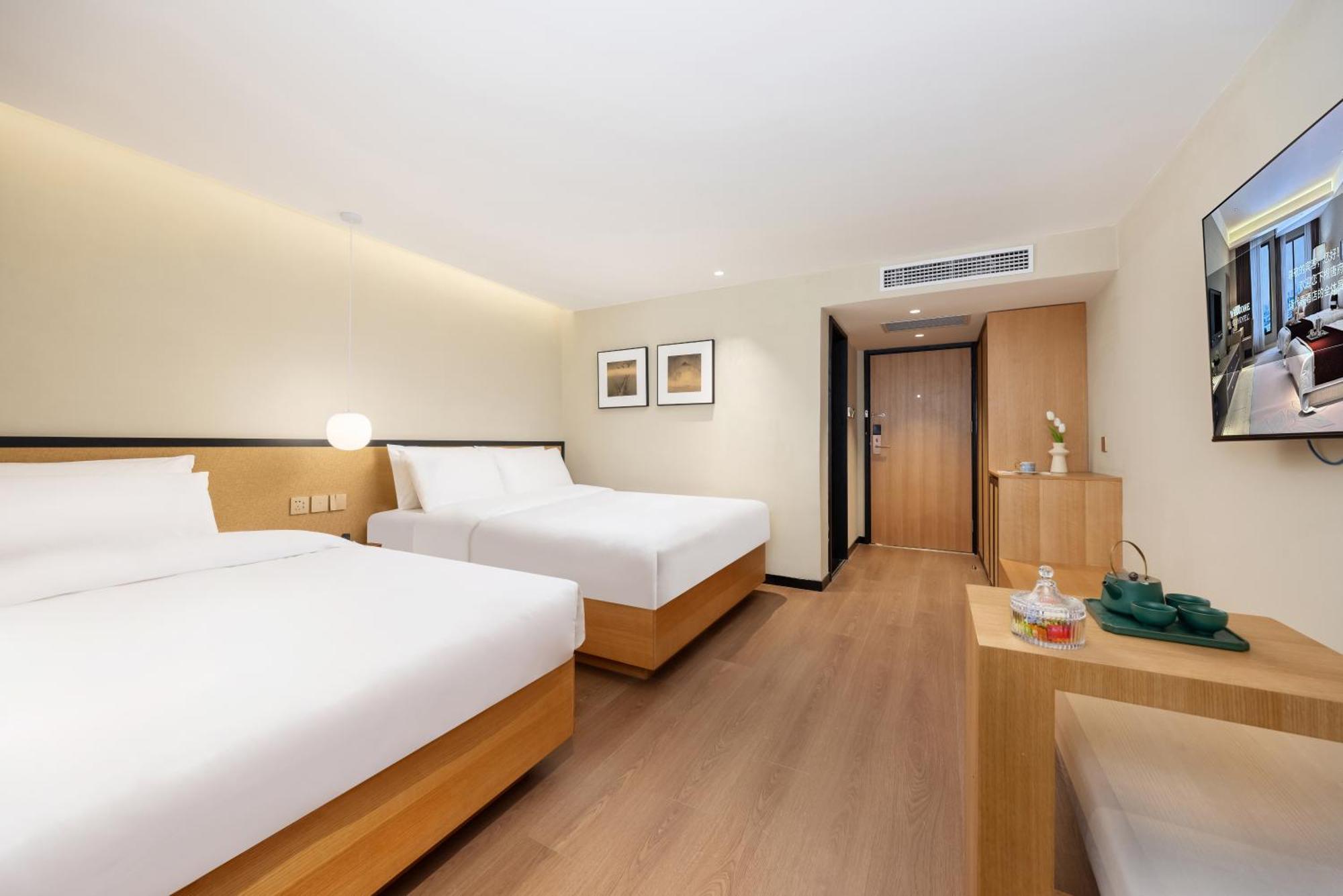 Beijing Tangfu Nanluoguxiang Wang Fu Jing Forbidden City Snack Street Hotel,1 Stop Walking To Airport Express,3 Stop To Tiananmen&Free Laundry Dry Service &Professional Free Tour Ticket Service With English Speaking Staff Exteriör bild