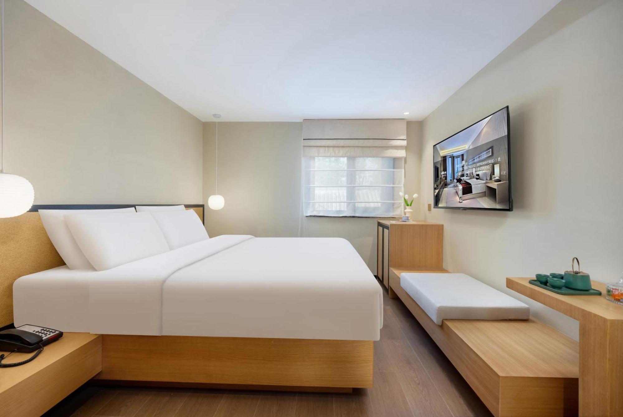 Beijing Tangfu Nanluoguxiang Wang Fu Jing Forbidden City Snack Street Hotel,1 Stop Walking To Airport Express,3 Stop To Tiananmen&Free Laundry Dry Service &Professional Free Tour Ticket Service With English Speaking Staff Exteriör bild