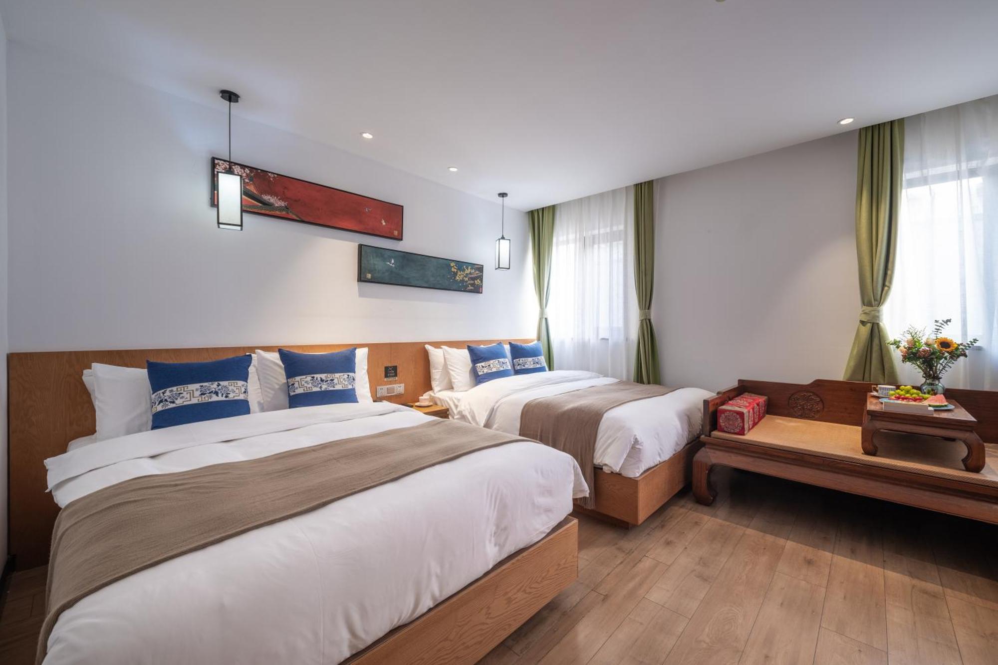 Beijing Tangfu Nanluoguxiang Wang Fu Jing Forbidden City Snack Street Hotel,1 Stop Walking To Airport Express,3 Stop To Tiananmen&Free Laundry Dry Service &Professional Free Tour Ticket Service With English Speaking Staff Exteriör bild