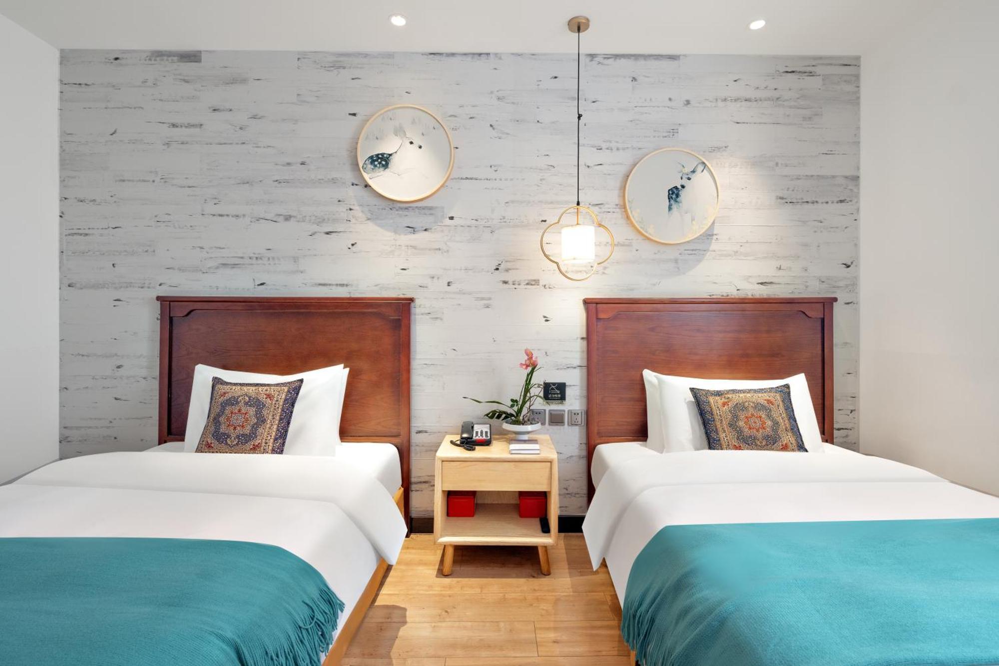 Beijing Tangfu Nanluoguxiang Wang Fu Jing Forbidden City Snack Street Hotel,1 Stop Walking To Airport Express,3 Stop To Tiananmen&Free Laundry Dry Service &Professional Free Tour Ticket Service With English Speaking Staff Exteriör bild